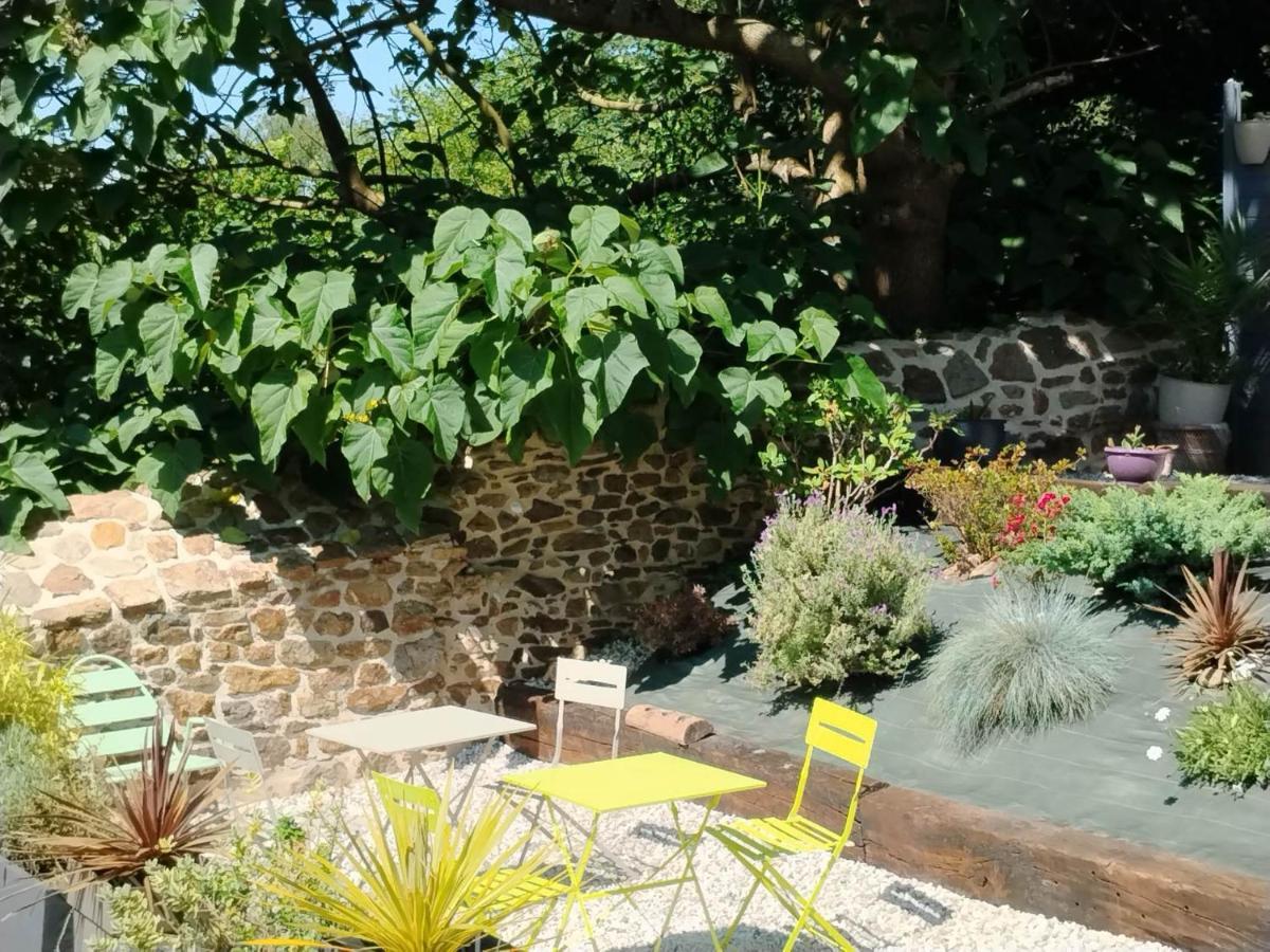 Lanvallay Chambre D'Hote Familiale De La Maison Bleue מראה חיצוני תמונה