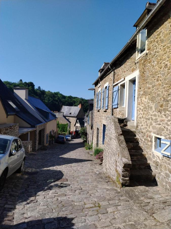 Lanvallay Chambre D'Hote Familiale De La Maison Bleue מראה חיצוני תמונה